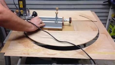 02 Router Circle Cutting Multi Purpose Router Jig Youtube