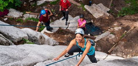 Rock Climbing And Bouldering In Squamish Bc Tourism Squamish