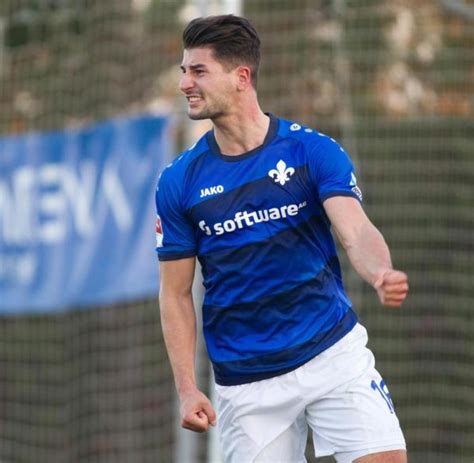 Jude bellingham sam johnstone steven george gerrard bryan robson. FC Ingolstadt leiht Darmstädter Stürmer Antonio Colak aus ...