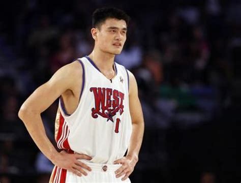 Yao Ming Natančen V Metu Dirk Nowitzki Z 39 Točkami