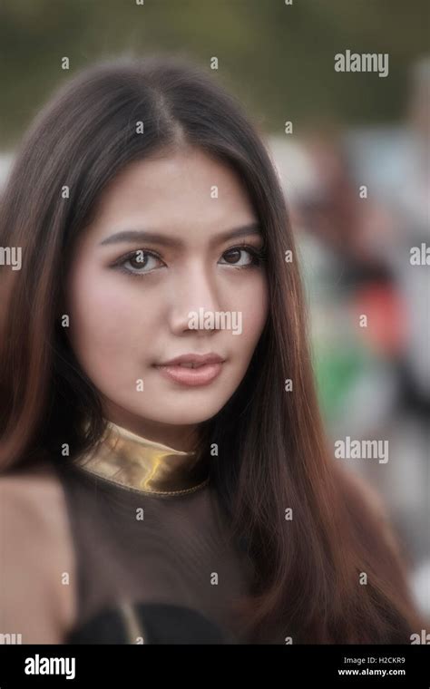 Thailand Beauty Portrait Of A Beautiful Asian Female Thailand S E Asia Thai Girls Stock