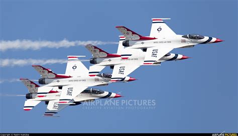 Usa Air Force Thunderbirds Lockheed Martin F 16c Fighting Falcon At