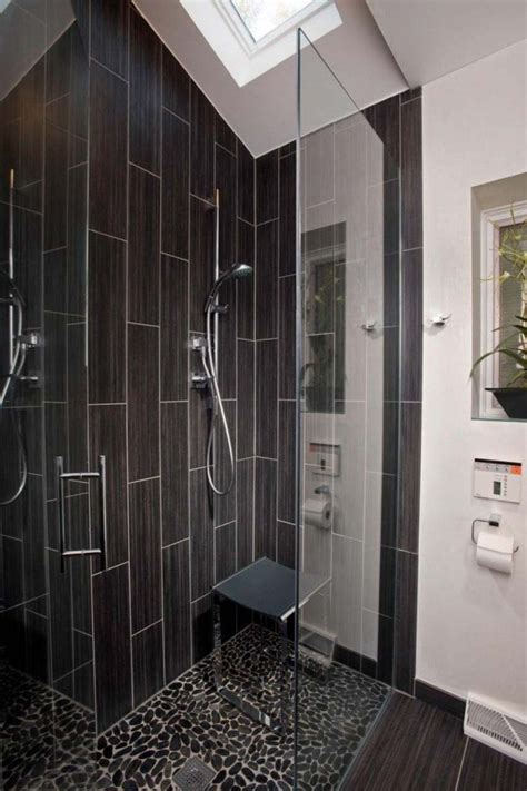 20 Modern Bathrooms With Black Shower Tile