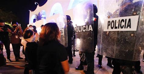 Separan Del Cargo Al Jefe De La Policía De Cancún Tras Represión Contra