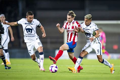 El estratega del rebaño consideró que el guardameta carlos acevedo fue clave para que la escuadra rojiblanca no se quedara con las. Qué canal transmite Chivas vs Pumas UNAM por TV: Liga MX ...