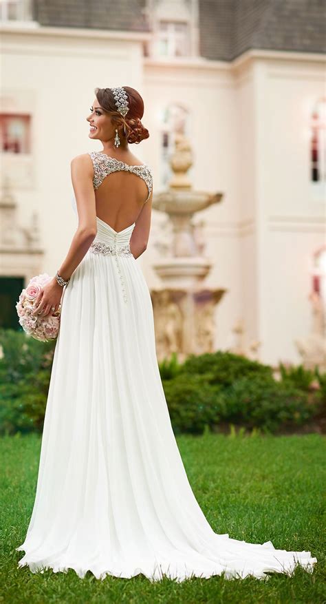 Classic And Ethereal This Sheath Chiffon Wedding Gown From The Stella