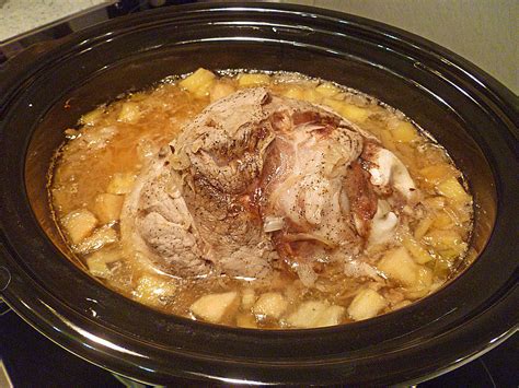 Eisbein mit Sauerkraut für den Slow Cooker von BratenSepp Chefkoch