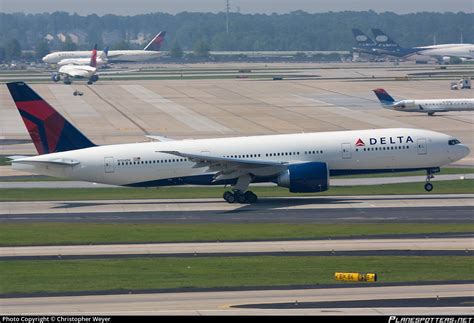 N704dk Delta Air Lines Boeing 777 232lr Photo By Christopher Weyer Id