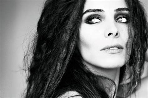 Maybe you would like to learn more about one of these? Nur Fettahoğlu Bio, Height, Life Story, Age, Husband and ...