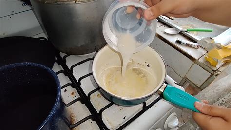 Acumulo Mucho Semen En Un Recipiente Mi Cerdita Puta Lo Cocina Y Luego