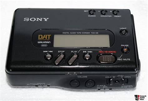 Sony Tcd D8 Portable Dat Recorder Player Photo 567388 Us Audio Mart
