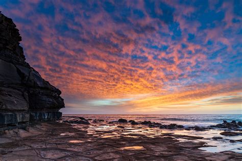 High Cloud Sunrise Seascape From Rock Platform Colourful S Flickr