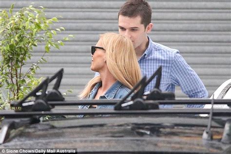 Wij horen graag van u. Channel Seven slams claims they have 'gagged' stars from ...