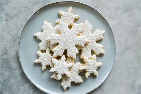 Get our easy master recipes and make all the holiday cookies you crave. 32 Freezer-Friendly Christmas Cookies to Make Before Things Get Really Crazy—And You Know ...