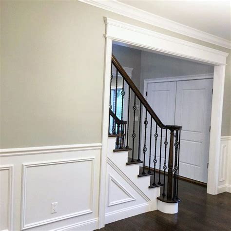 No wood or plastic chair rail can match the heavy duty protection of real solid metal. Top 70 Best Chair Rail Ideas - Molding Trim Interior ...