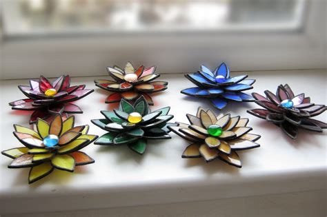 Get results from 6 search engines! Stained glass flower Stained glass succulent 3D stained ...