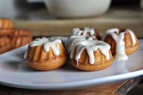 Maybe you would like to learn more about one of these? Foods of Skyrim: Sweet Rolls | Skyrim food, Sweet roll ...