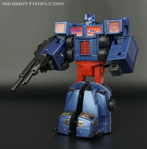 Transformers Generation 2 Combat Hero Optimus Prime Toy Gallery Image