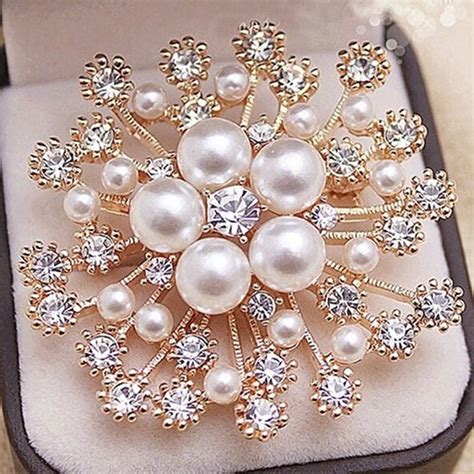 Fancy Gold Color Pearl And Crystal Flower Wedding Brooch Women Costume