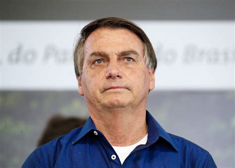 Bolsonaro's diagnosis is the latest challenge for a government that has been rocked in recent months by abrupt cabinet departures and a series of legislative and criminal investigations. Ala ideológica do governo Bolsonaro está na mira de dois ...