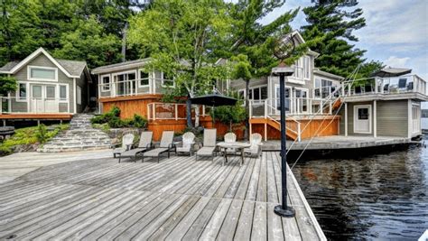 6 Spectacular Muskoka Cottages You Can Still Rent This Weekend Daily