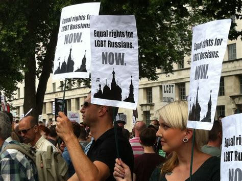 Hundreds Of Londoners March In Protest Against Russia S Anti Gay Laws Ibtimes Uk