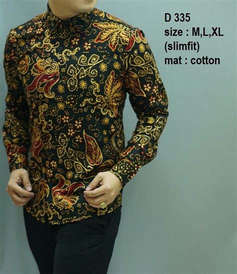 Ditambah dengan kain sare yang menjadi ciri khas dari negara ini. model baju batik pendek untuk pria kombinasi lengan ...