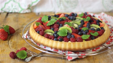 Wenn sie dann ein stück genießen möchten, entnehmen sie es aus dem gefrierfach und lassen sie es bei zimmertemperatur auftauen. Einen Obstkuchenboden kennt sicher jeder von euch. Man ...