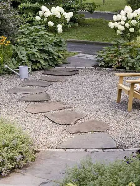 33 Flagstone And Gravel Walkway Ideas