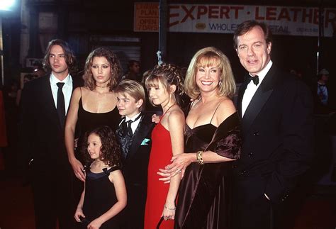 What Is The Cast Of 7th Heaven Worth Today