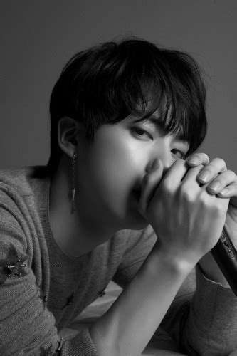 Tear is the group's third lp, and the second part of their love yourself series. BTS images LOVE YOURSELF 'Tear' Concept Photo O version HD ...