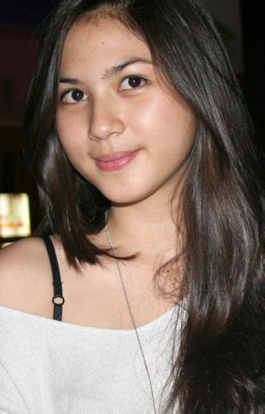 Sekian lama menjalin kedekatan dengan mischa chandrawinata, jessica mila menegaskan belum akan menikah dalam waktu dekat. Foto-Foto Jessica Mila Agnesia ~ KUMPULAN FOTO FOTO