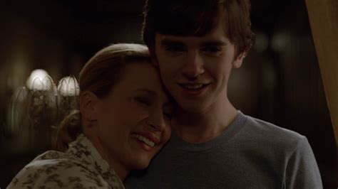 Norma Bates Bates Motel Screencaps Bates Motel Photo 37038547