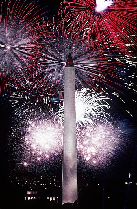 Independence day is annually celebrated on july 4 and is often known as the fourth of july. Independence Day (United States) - Wikipedia