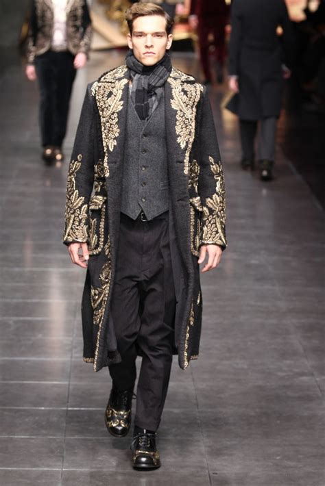Dolce & gabbana s.r.l on vastuussa tästä sivusta. Dolce & Gabbana Men's RTW Fall 2012 | Fashion News