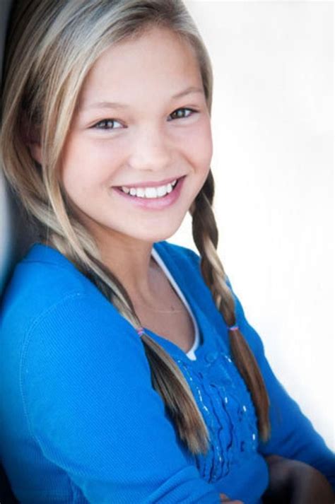 Photo Of Olivia When She Was Younger Doing A Photo Shoot Olivia Holt Olivia Celebs