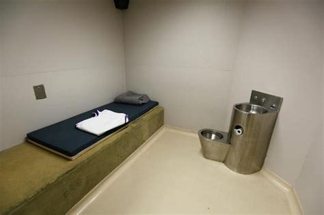 Solitary confinement, Jail cell, Psychology