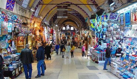 Marele Bazar din Istanbul, locul marcant al istoriei şi culturii turce ...