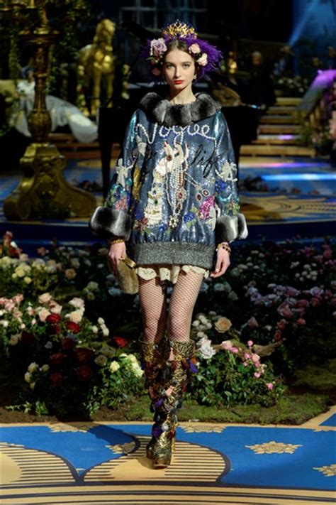 Sfilata Dolce Gabbana Milano Alta Moda Primavera Estate 2017 Vogue