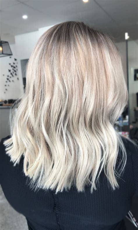 Instagram Kaitlinjadehairartistry Hair ️ Lived In Hair Colour Blonde Bronde Brunette Golden Ton