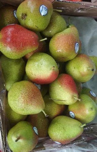 Green Forelle Vermont Beauty A Grade Fresh Pears Packaging Type Box