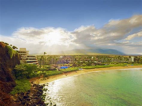 Wondering Where To Stay In Maui On A Budget Maui Is Home To Multiple