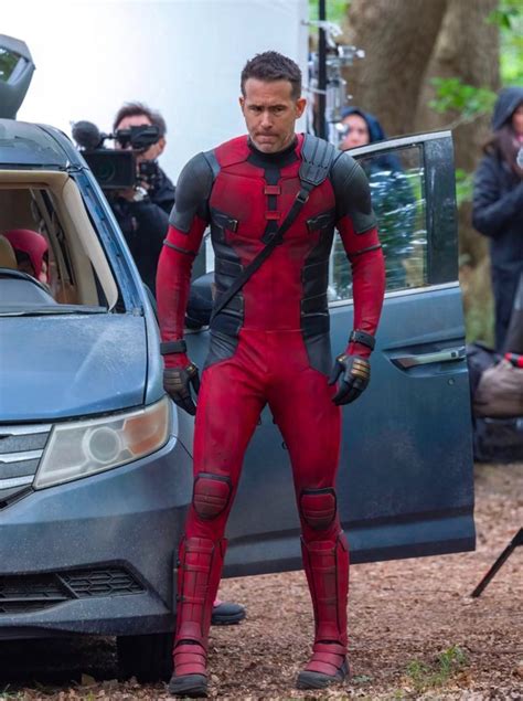 Ryan Reynolds: Deadpool's Shocking New Look