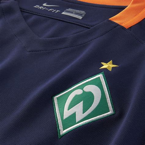 Sv werder bremen is one of the most popular and trending german football club team. Werder Bremen 15/16 Nike Away Kit | 15/16 Kits | Football ...
