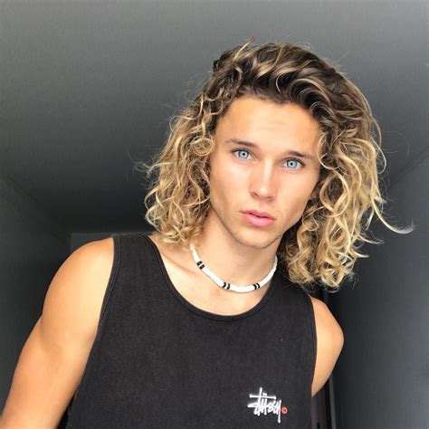 Victor-A - Sacha Inspiration | Long blonde curly hair, Surfer hair