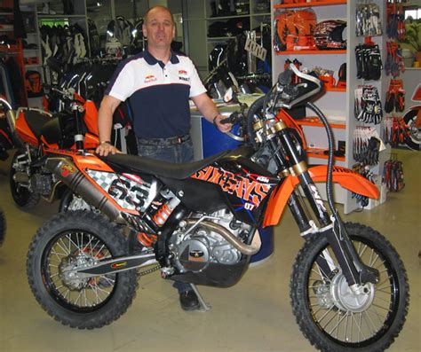 Beim motorrad nützt mir der vordere antrieb nicht viel wenn es aufwärts geht. KTM EXC R 530 Allrad - Modellnews