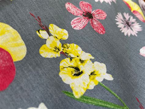 Spring Flower Fabric With Folowers Fabric Quilting Print Etsy