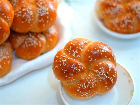 easy kaiser roll recipe merryboosters