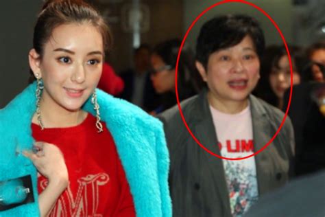 Maybe you would like to learn more about one of these? 郭富城经纪人小美当爹又当妈？58岁仍未结婚，平时还帮方媛带娃|方媛|郭富城|经纪人_新浪新闻