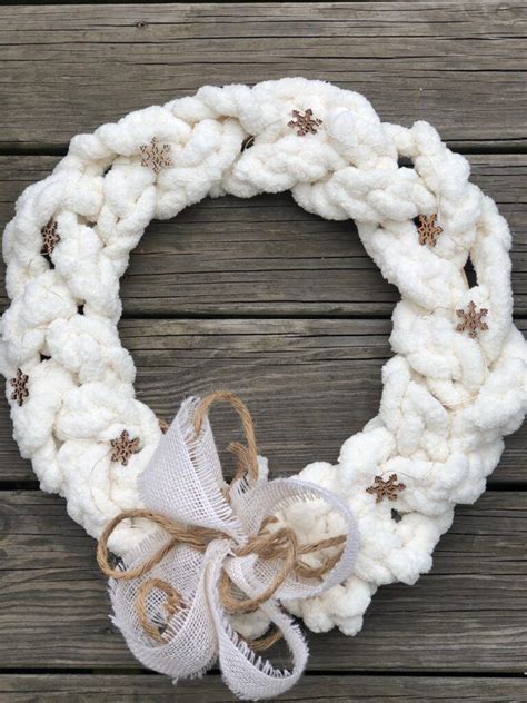 Learn How To Make Braided Chunky Yarn White Christmas Wreath Easy